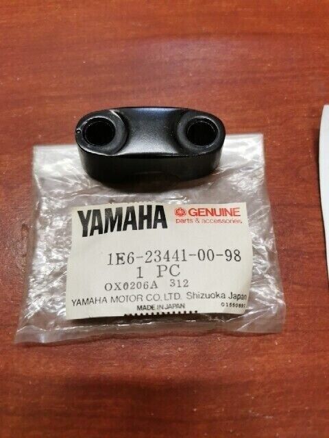 NEW NOS Yamaha HANDLE HOLDER 1E6-23441-00-98 S 1E6-23441-10-98 1E6-23441- Y121