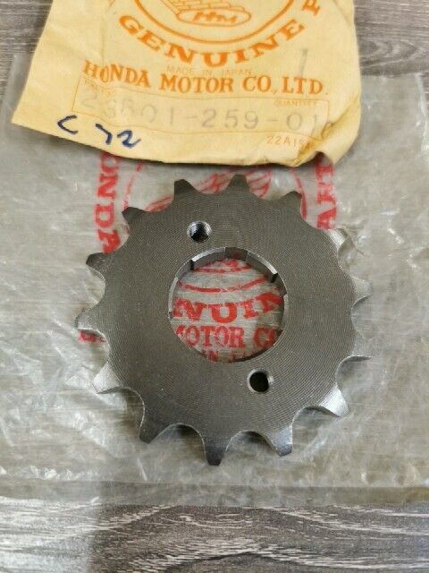 NOS HONDA CA72 SPROCKET DRIVE 14T 23801-259-010 H79
