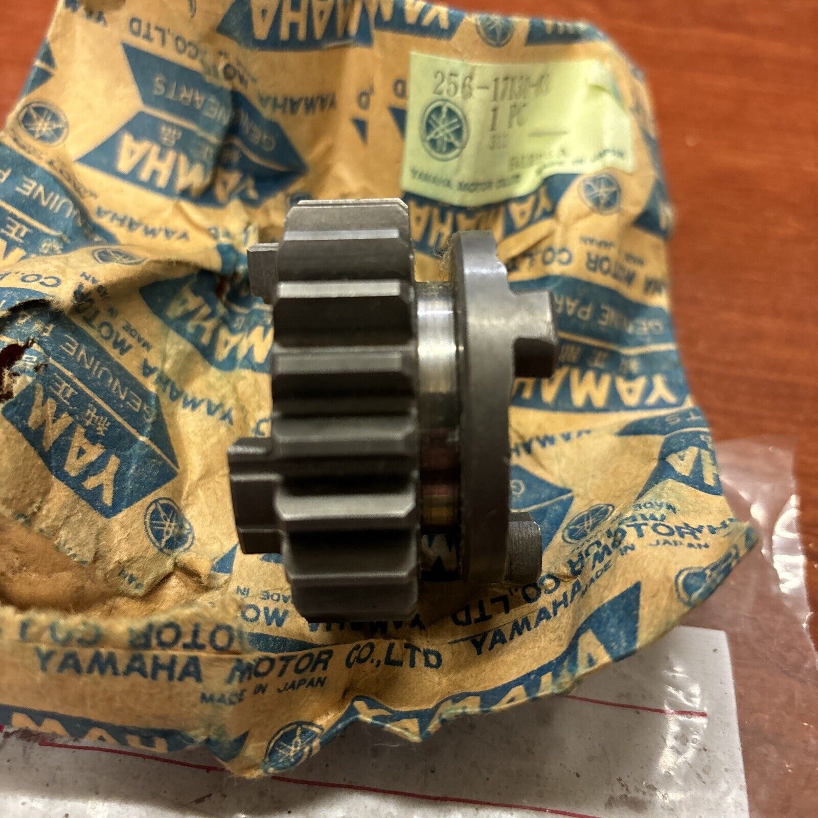 NOS Yamaha TX650 TX750 XS1 3RD PINION GEAR 256-17131-03 SUB 256-17131-02-00 Y172