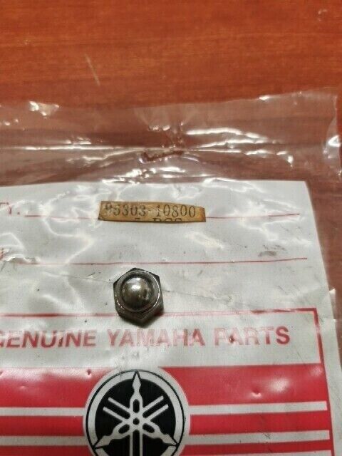 NOS Yamaha XVZ12 XVZ13 XV250 CROWN NUT 95303-10800-00 SUB 95380-10800-00 Y129