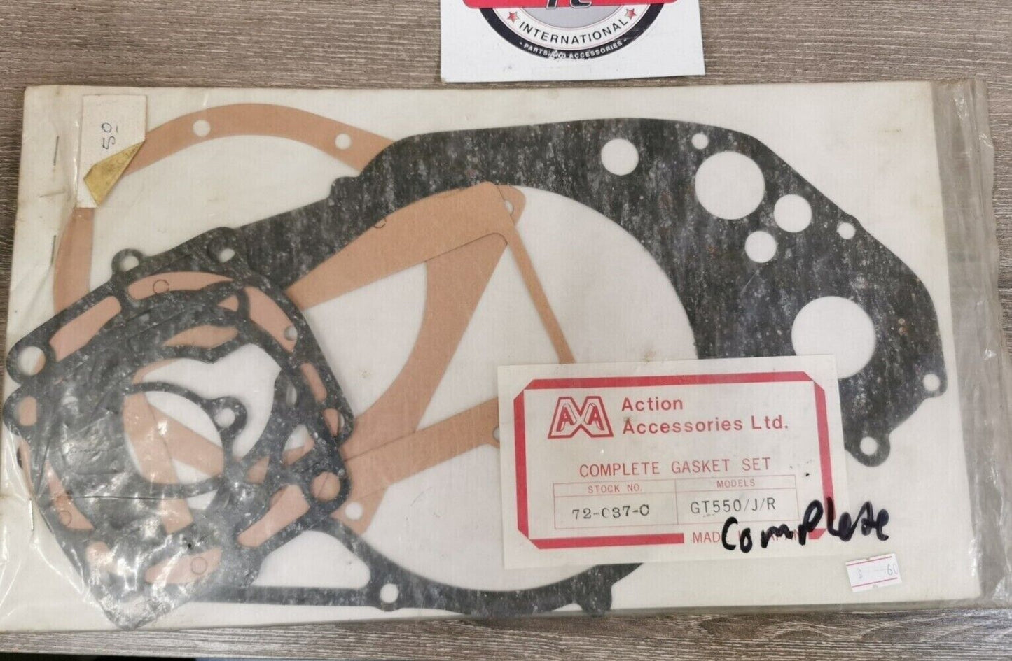 NOS ACTION ACCESSORIES Suzuki GT550 COMPLETE GASKET SET 72-037-C J28