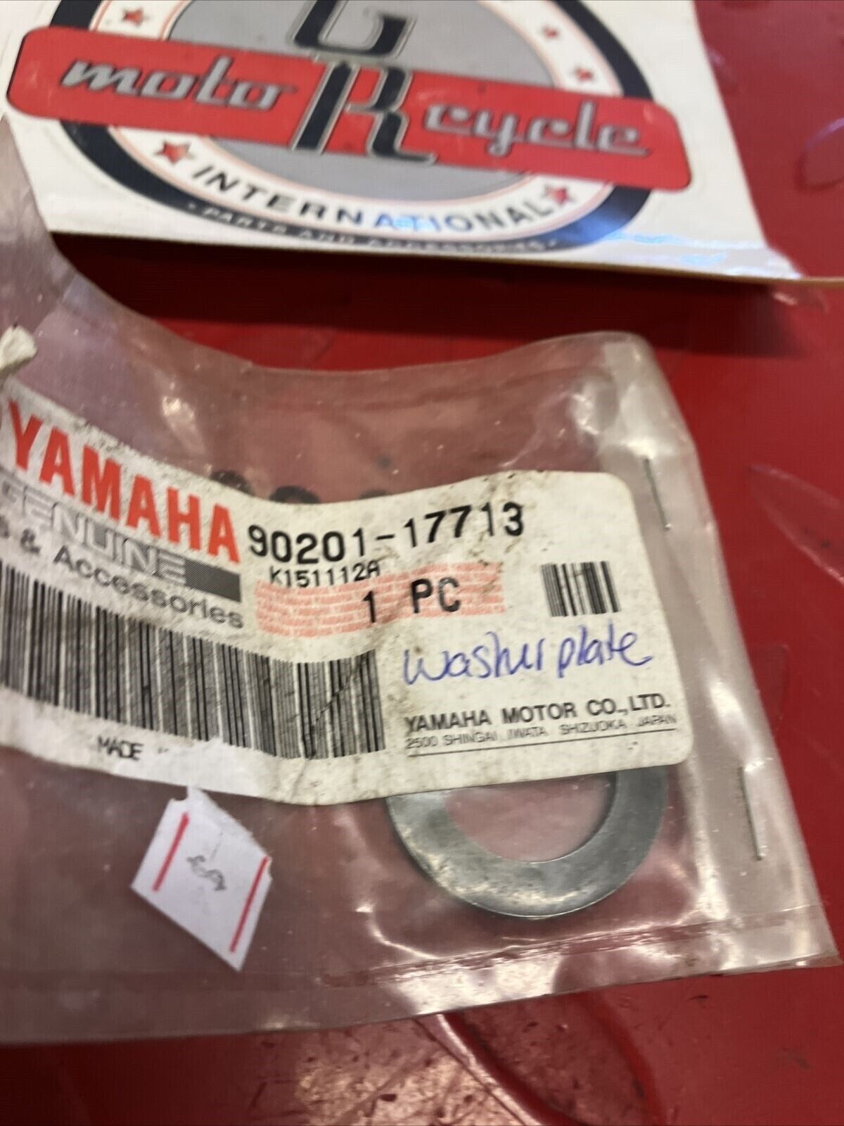 NOS YAMAHA WASHER PLATE 90201-17713-00 Y61