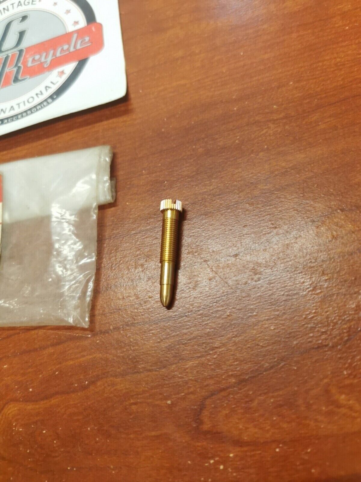 NOS Suzuki RM100 THROTTLE STOP SCREW 13267-28119 S19