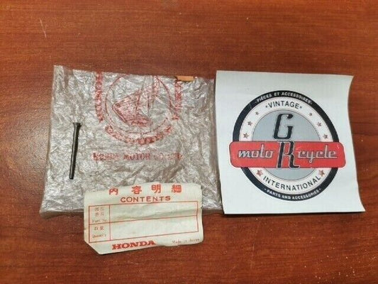 NOS Honda CL70 CT70 SL70 XL70 XL75 XL80S HEADLIGHT SCREW 33102-041-670 H90