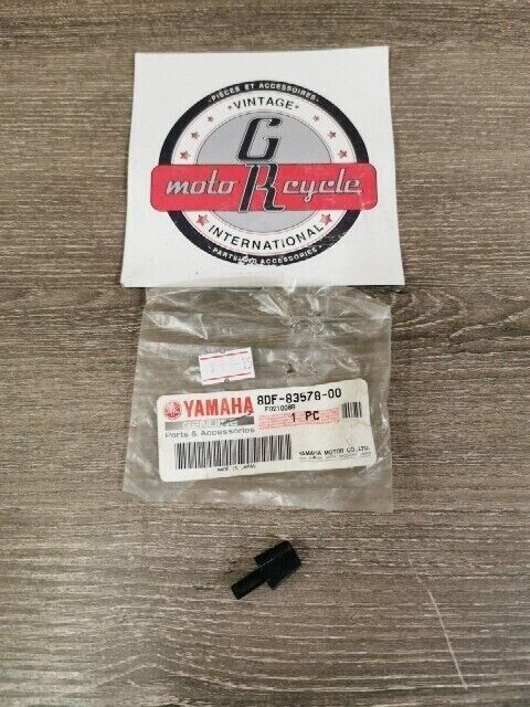 NOS YAMAHA VX600ERG SRX700 MM600G SX600D KNOB TRIP METER 8DF-83578-00-00 Y108