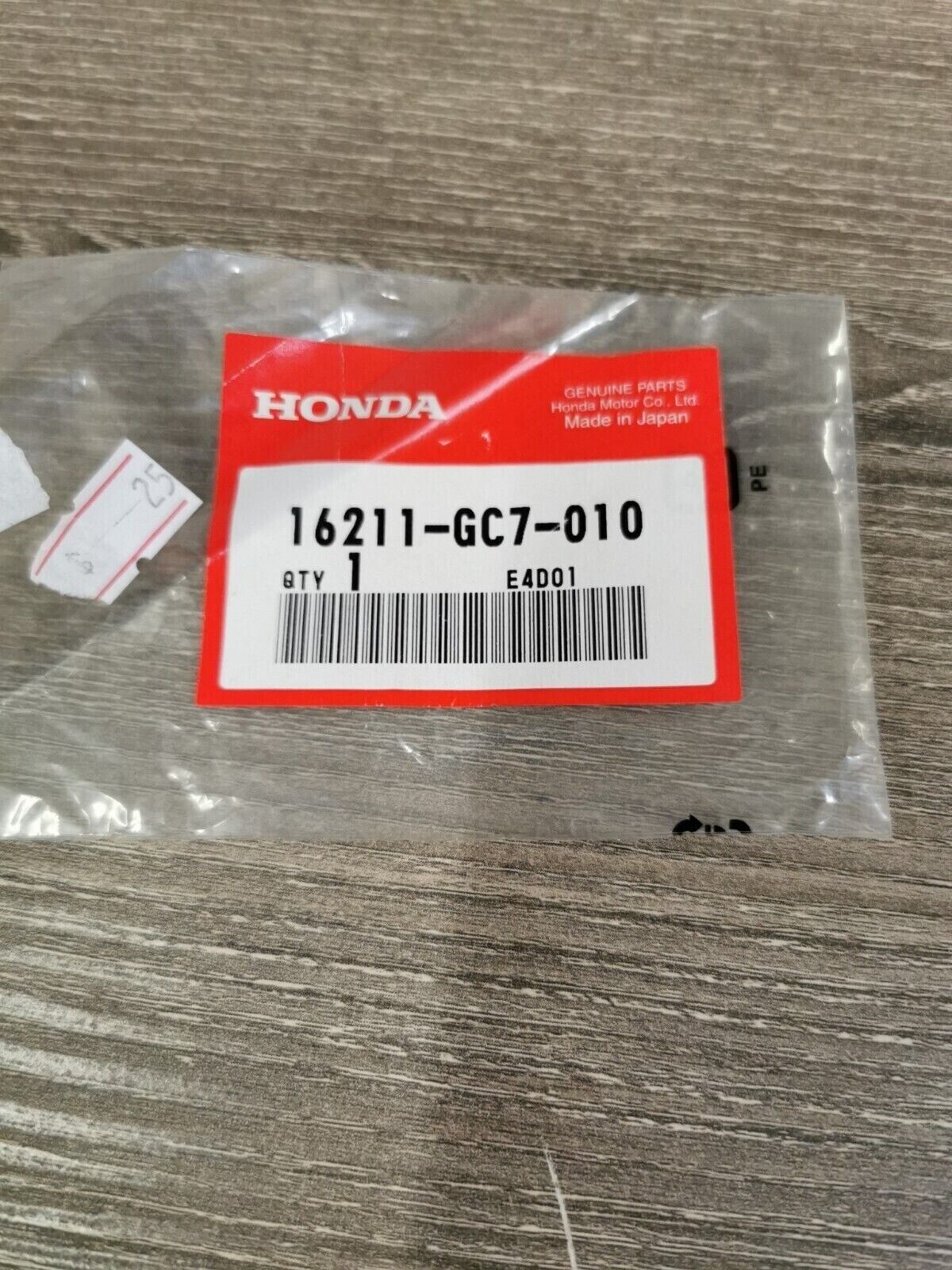 NEW NOS HONDA CT70 XR70R 1992 - 2009 CARBURETOR INSULATOR 16211-GC7-010 H48