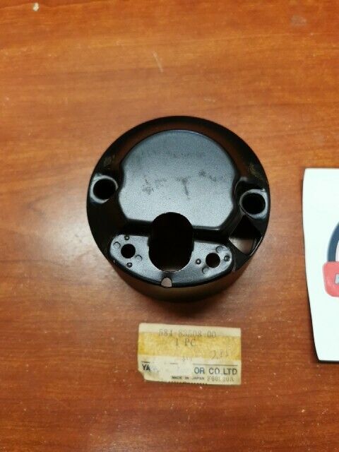 NOS Yamaha XS400 XS500 XS650 XS750 XS850 TACHOMETER COVER 584-83508-00-00 Y115