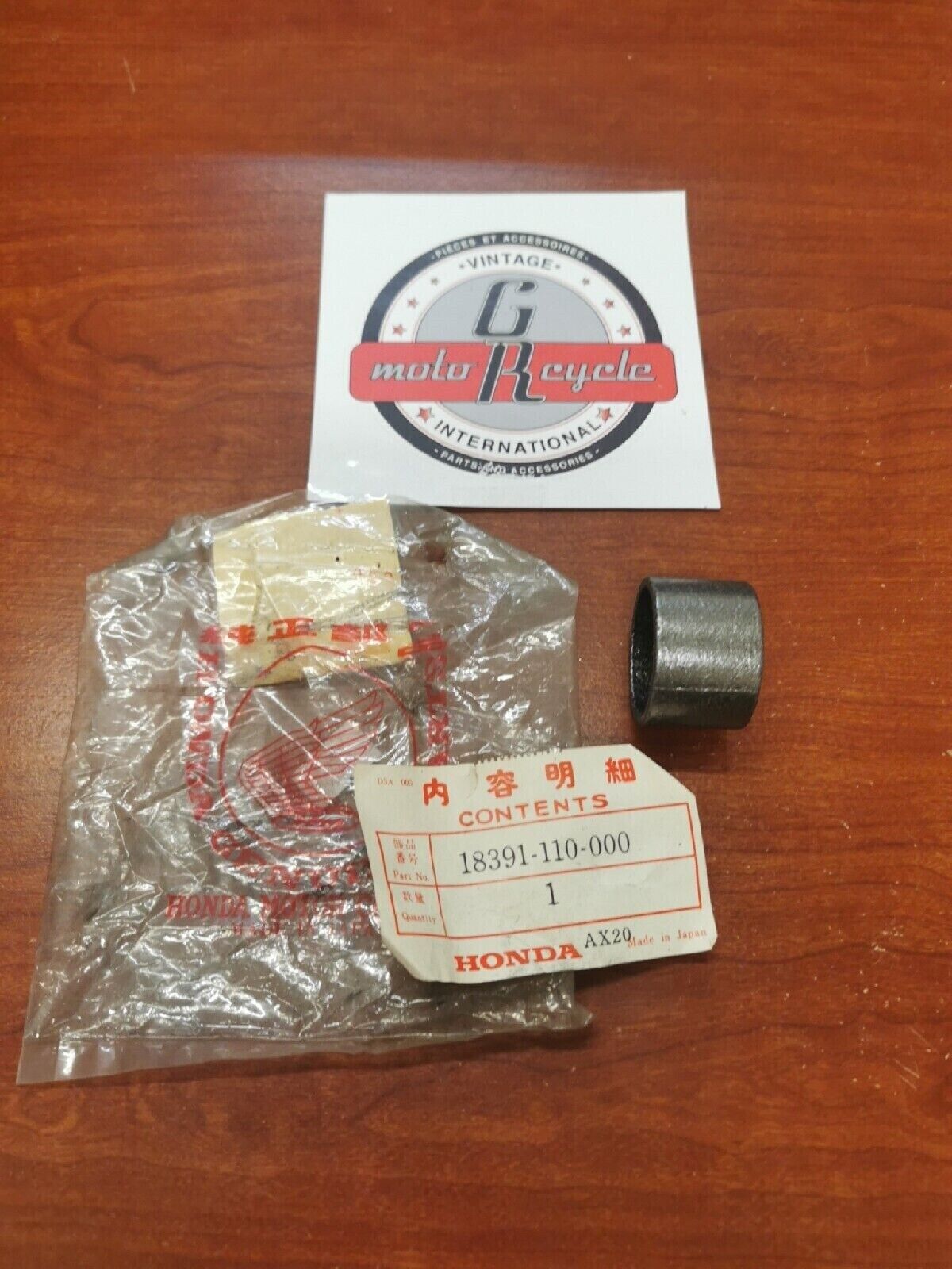 NOS Honda ATC250 VF700 XL175 VF750 VF1100 GASKET, MUFFLER 18391-110-000 H36 