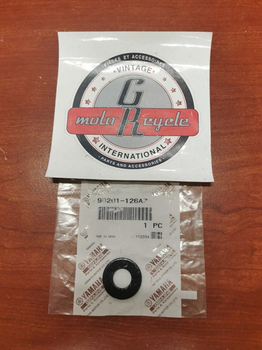 NOS Yamaha FX10 DT125 GP338 GP440 PR440 CT2 CT3 PLATE WASHER 90201-126A7-00 Y81