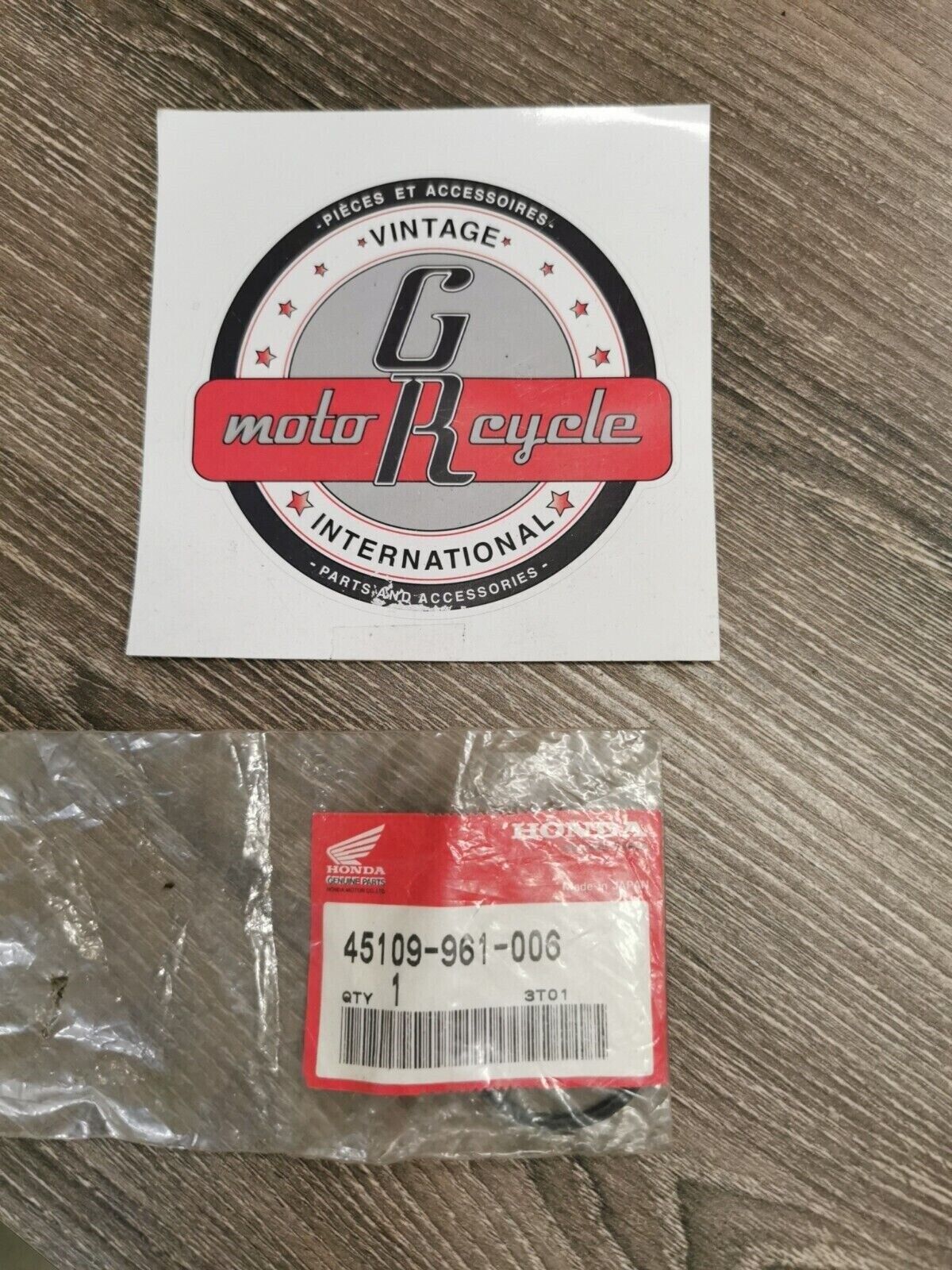 NOS HONDA DUST SEAL 45109-961-006 H55