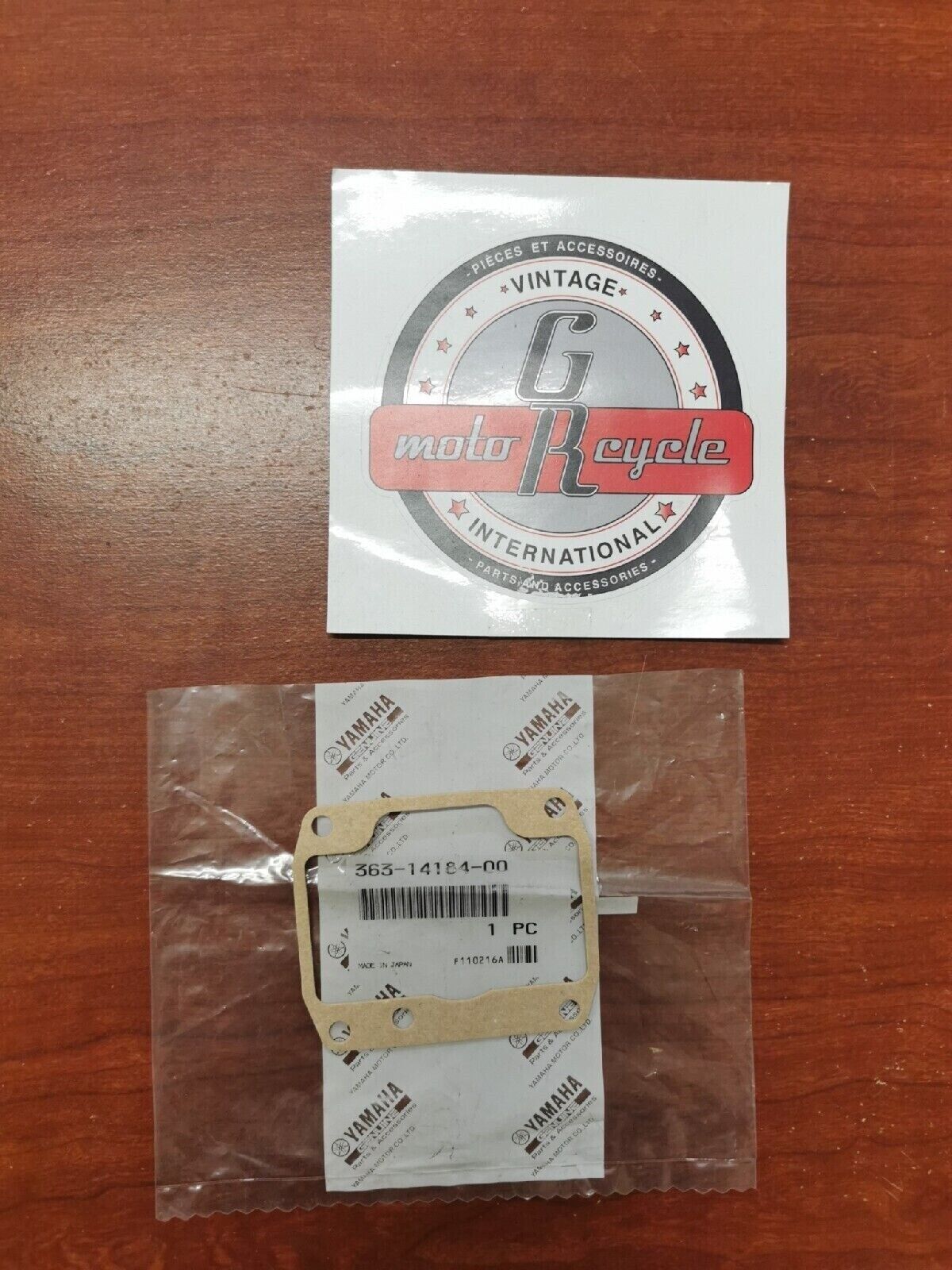 NOS Yamaha IT400 YZ490 YZ250 YZ125 FLOAT CHAMBER GASKET 363-14184-00-00 Y76
