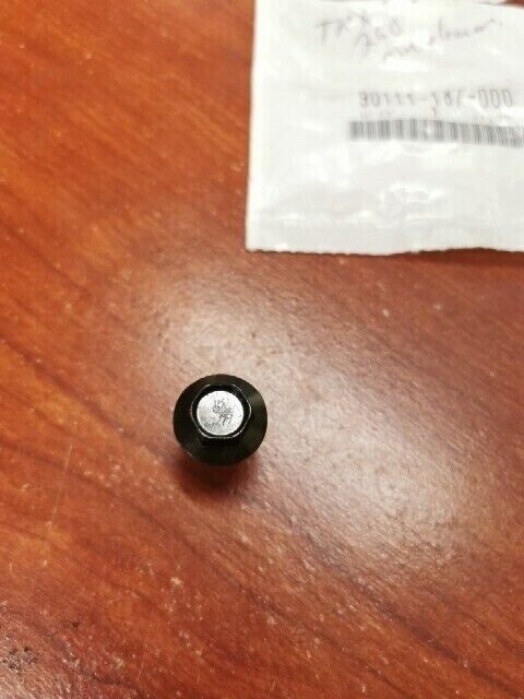 NOS Honda CA50 CB1000 CB1300 FLANGE BOLT (6MM) 90111-187-000 H103