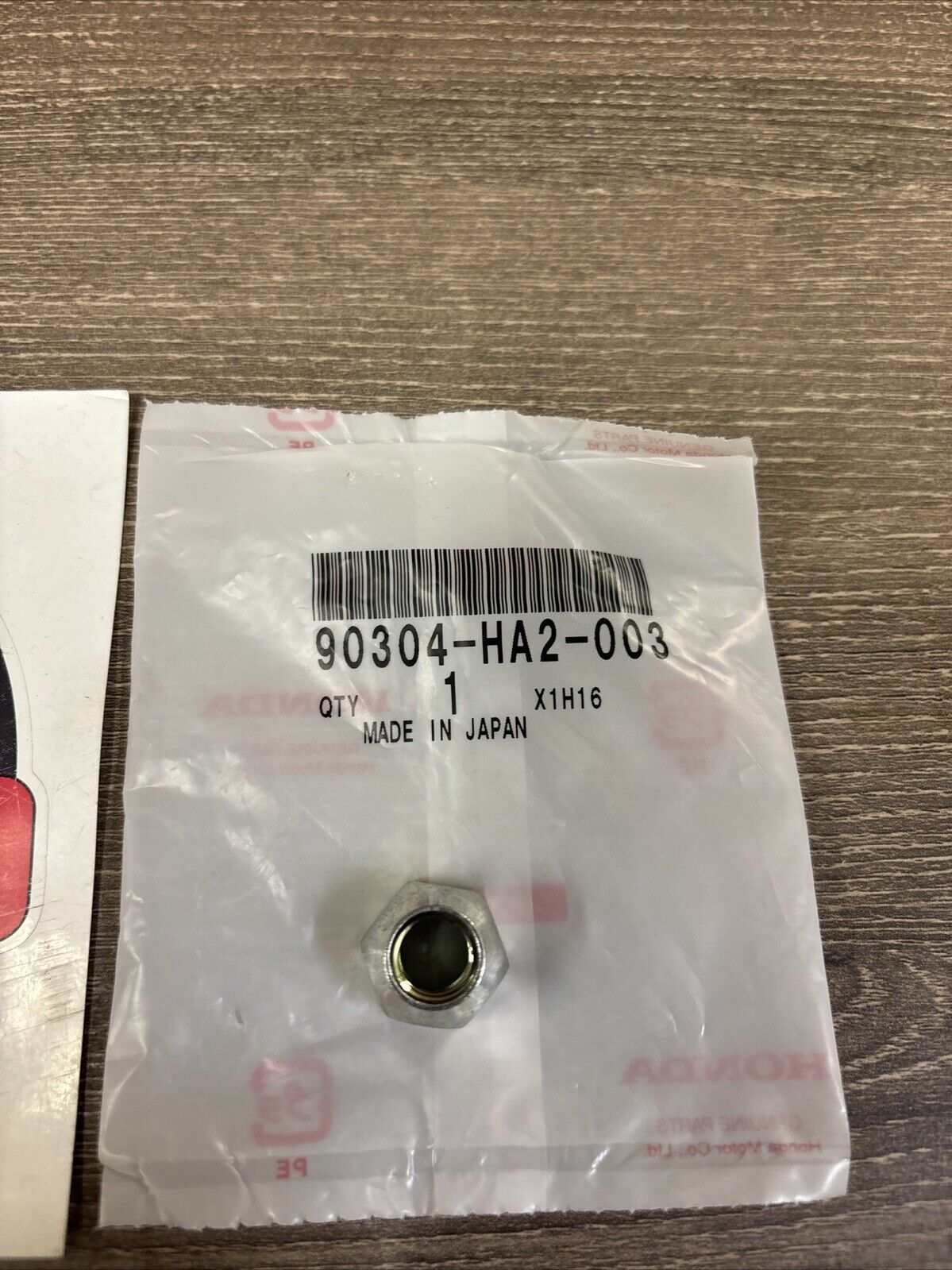NOS Honda ATC200X ATC250R TRX250 EX R X WHEEL CLIP NUT 90304-HA2-003 H130