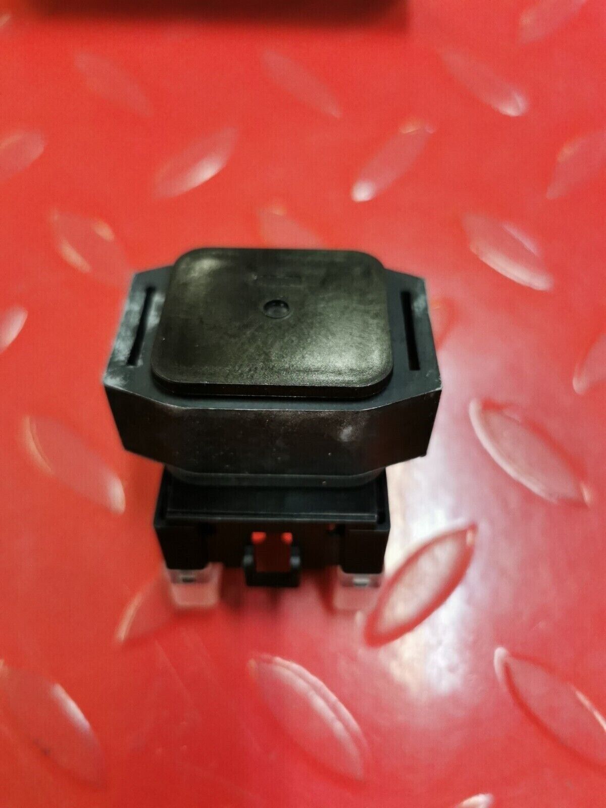 NOS Yamaha TTR125 TTR230 STARTER RELAY 5HH-81940-02-00 Y24