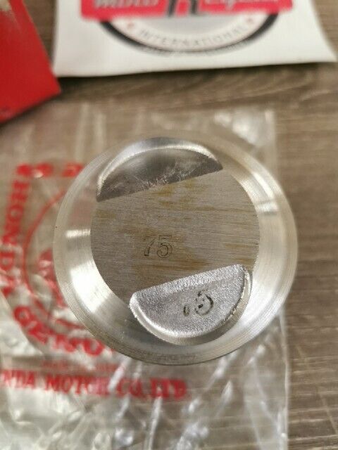 NOS HONDA XL125 1974 1975  PISTON 0.75 13104-365-000 H83