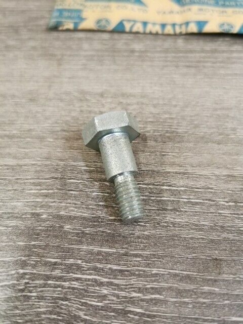 NOS YAMAHA YS624TN YS624TEC YS828TEC JT1 DT100D GT80F BOLT 137-27317-00-00 Y151