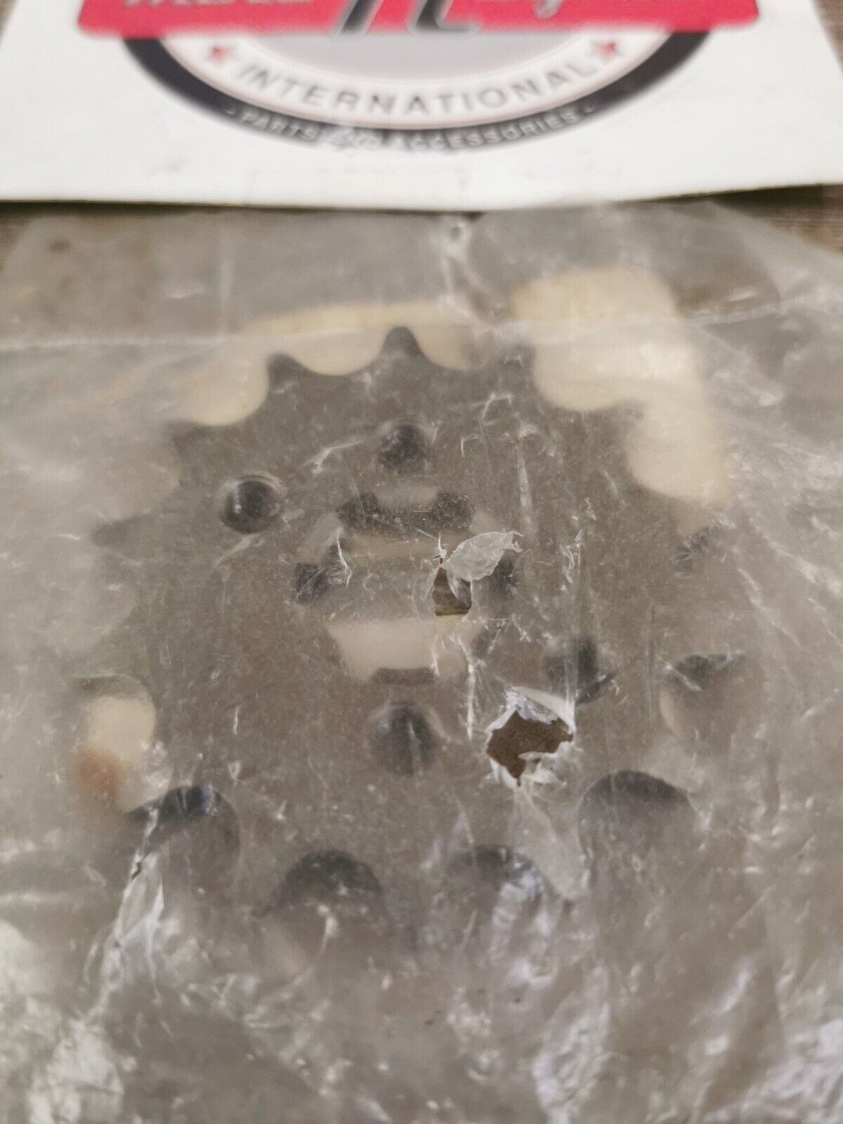 NOS YAMAHA AT1E YZ80 MX175A RD200B SPROCKET  DRIVE 14T 110-627 J19