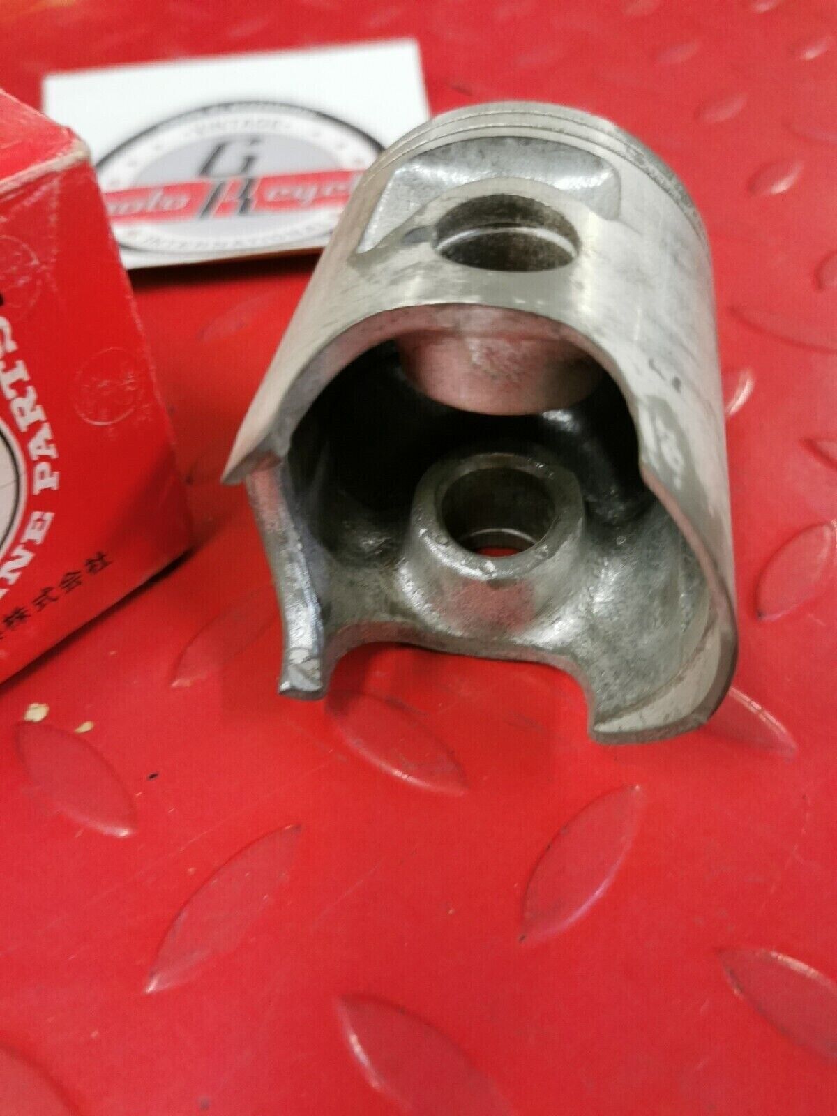 NOS HONDA TRX250 1986 PISTON 13101-HB9-000 H40