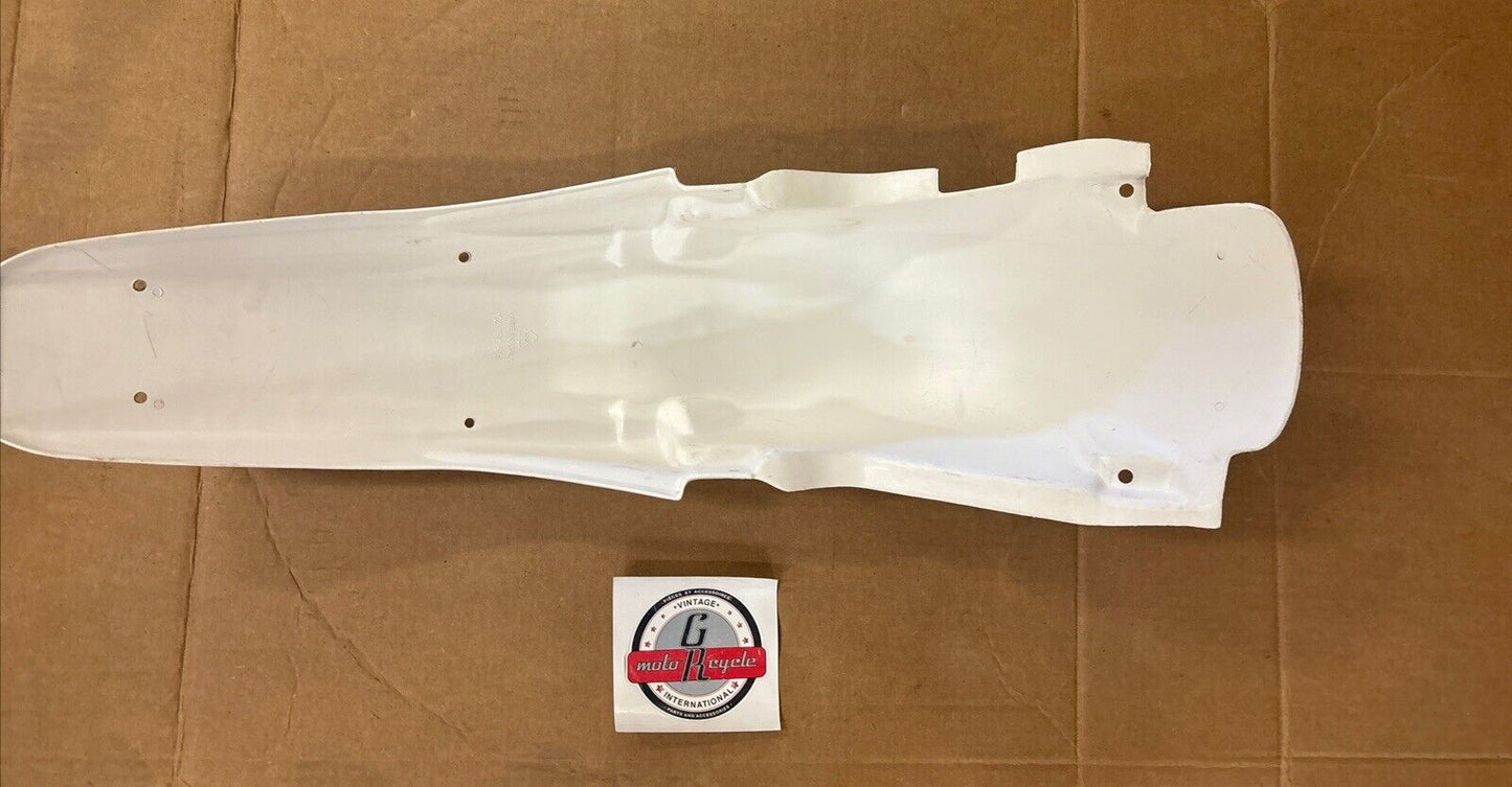 UFO PLAST 1996 - 2001 YZ125 YZ250 REAR FENDER WHITE YA02897-046