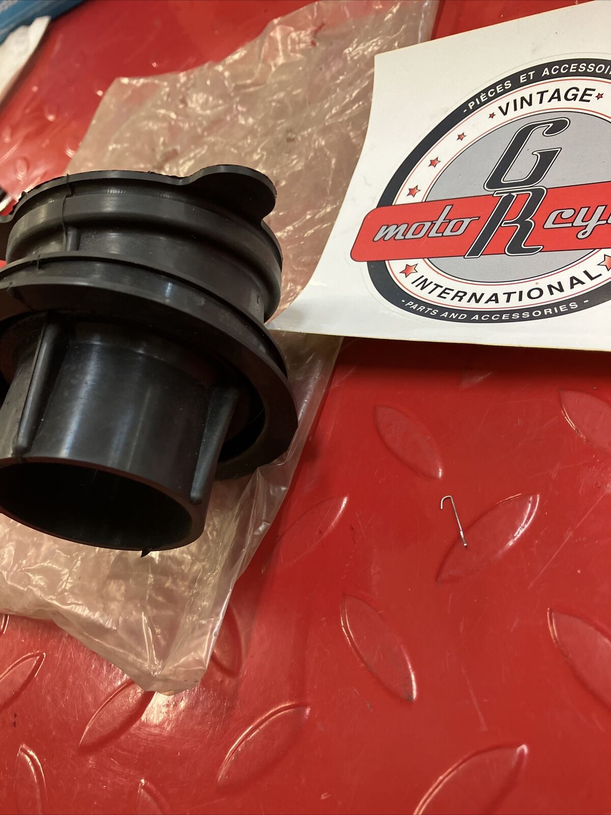 NOS Yamaha SS440 1981 SR540 1980 JOINT AIR CLNR 1 8L0-14453-01-00 Y16