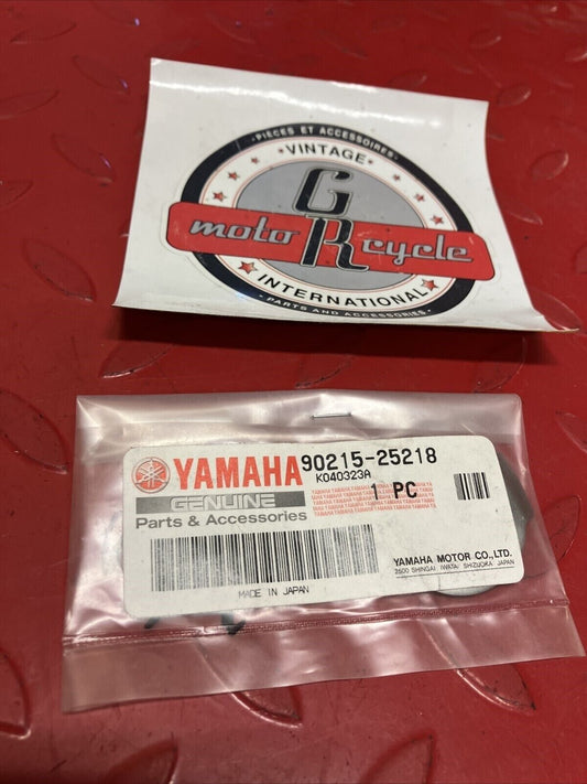 NOS YAMAHA CLUTCH LOCK WASHER 90215-25218-00 Y61