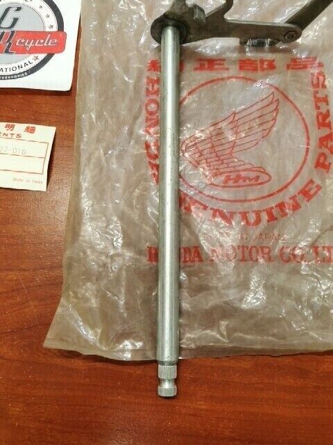 NOS Honda CB350F GEARSHIFT SPINDLE 24610-333-010 H69
