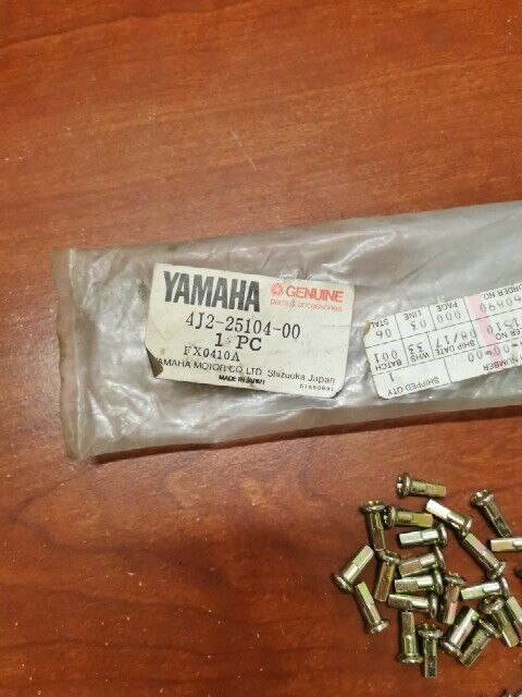 NOS Yamaha MJ5OJ FRONT SPOKE KIT INCOMPLETE 4J2-25104-00-00 Y140