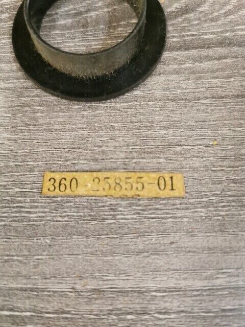 NOS YAMAHA TZ350D TZ250C RD400E RD400C BUSH DIAPHRAGM 360-25855-01-00 Y114