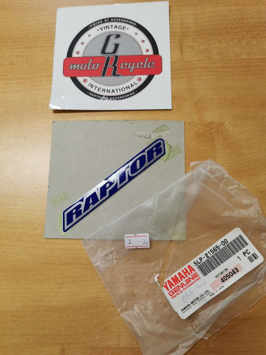 NOS YAMAHA   YFM650 RAPTOR 2001 2002   EMBLEM  2  5LP-21565-00-00  Y49