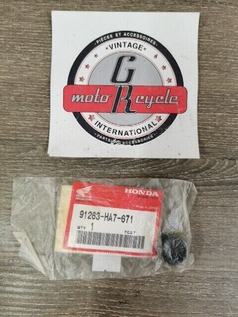 NOS HONDA TRX350 FOURTRAX DUST SEAL 1986 91263-HA7-671 H102