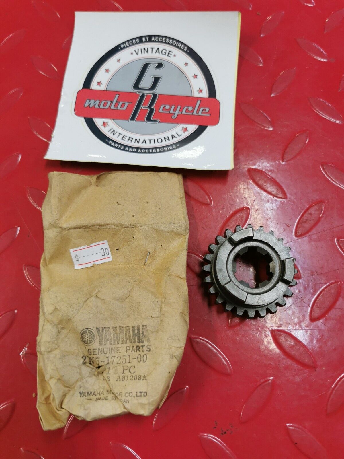 NOS YAMAHA YZ100 YZ125 1977 - 1981 GEAR 5TH WHEEL 2W5-17251-00-00 Y31