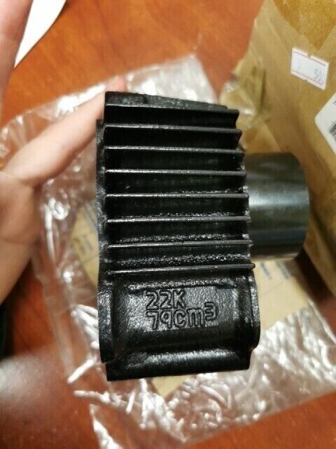 NOS Yamaha T80 YFM80 CYLINDER 22K-11311-02-00 Y105