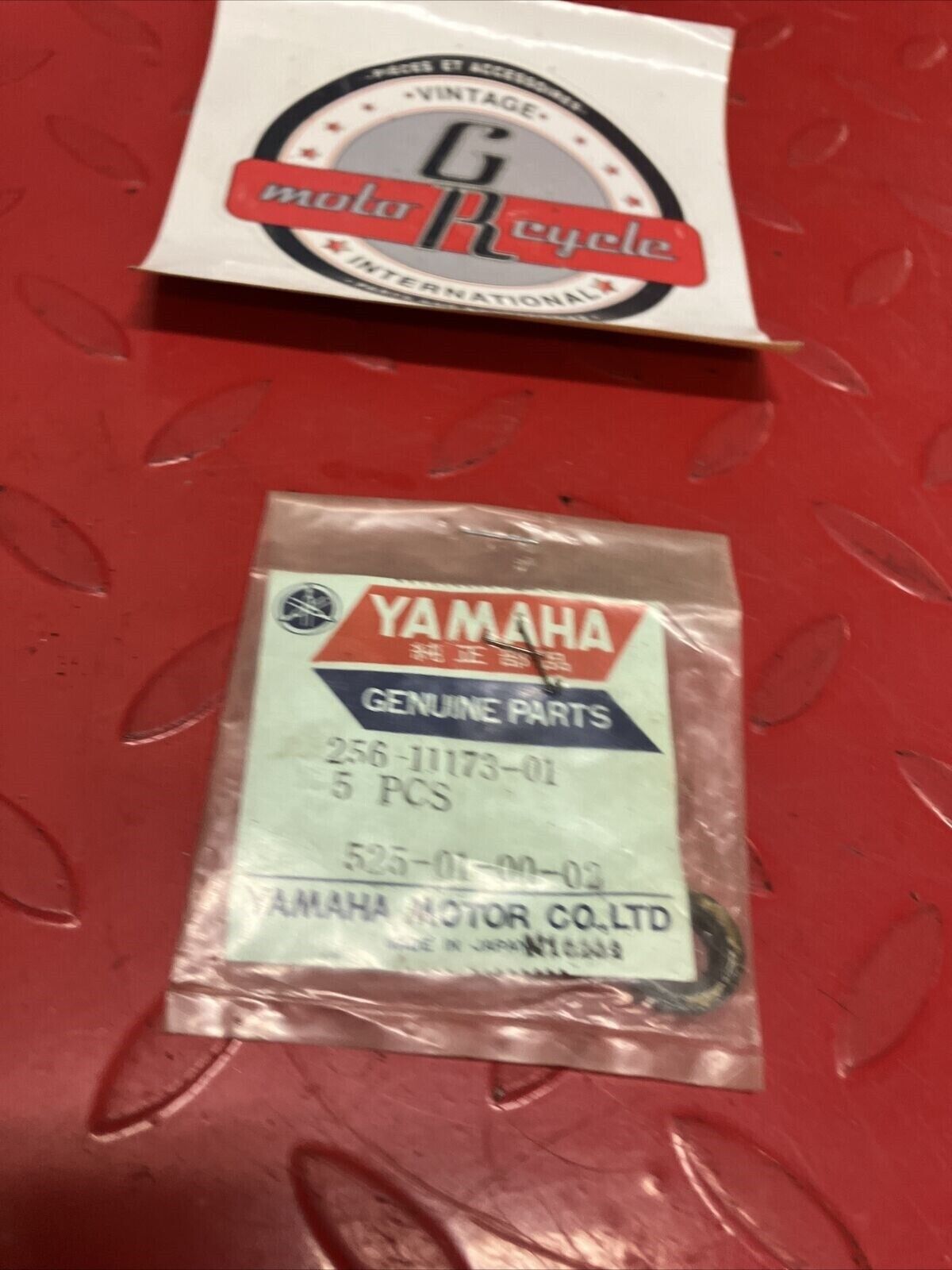 NOS YAMAHA WASHER SEAL 256-11173-01-00 SUB BY 90210-10004-00 Y62