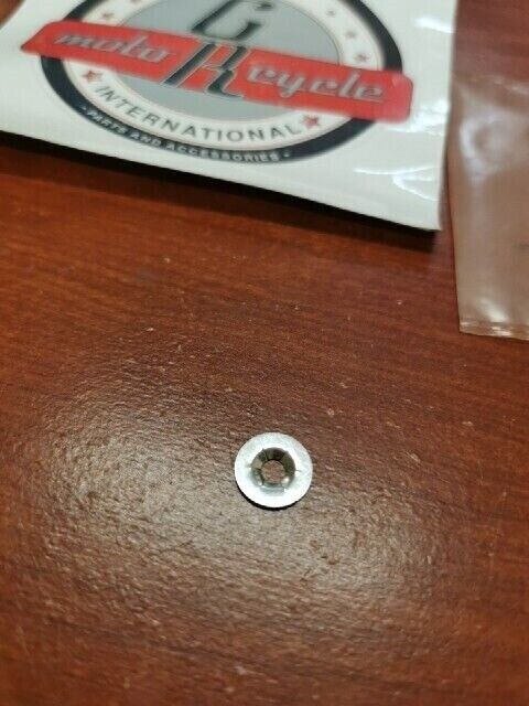 NOS Honda CB550SC CB650SC CB700SC REAR COWL SETTING CLIP SUB. 90313-172-000 H71