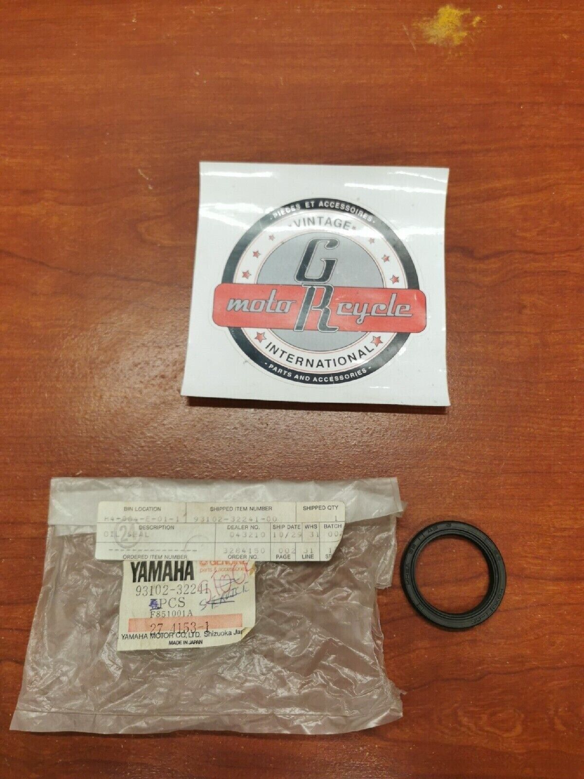 NOS Yamaha CV80 CV50 OIL SEAL 93102-32241-00 Y71