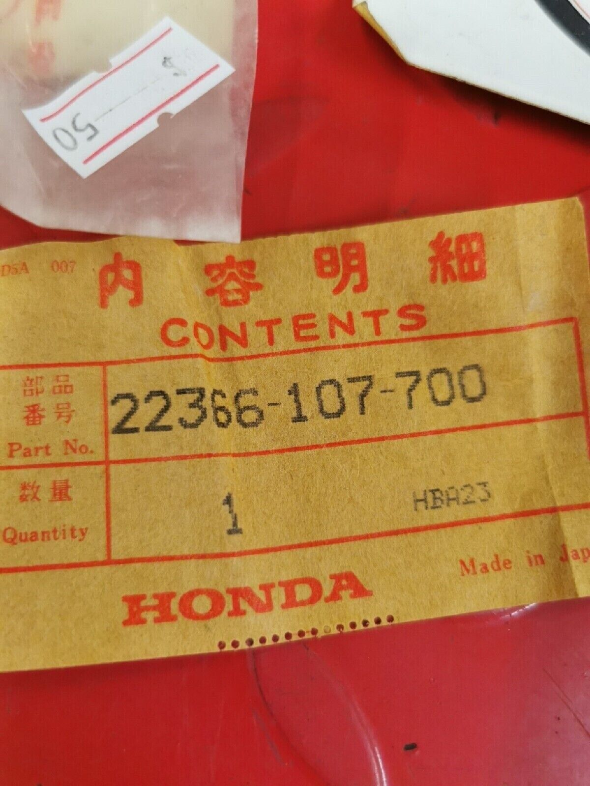 NOS HONDA CB125 1975  GUIDE PIN 22366-107-700 H39