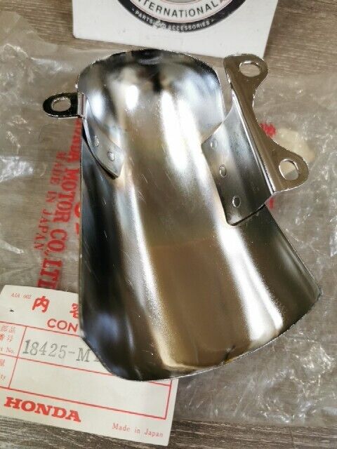 NOS HONDA VT500C 1983 1984 EXHAUST HEAT SHIELD CHAMBER COVER 18425-MF5-003 H74
