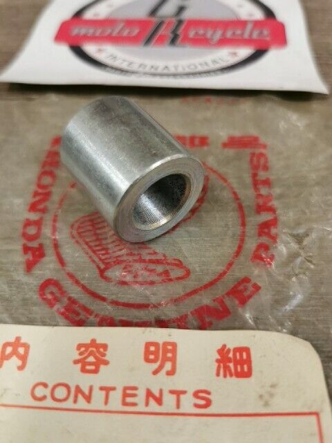NOS HONDA CB250 COLLAR WHEEL SIDE 44311-286-000 SUB BY 44311-240-000 H79