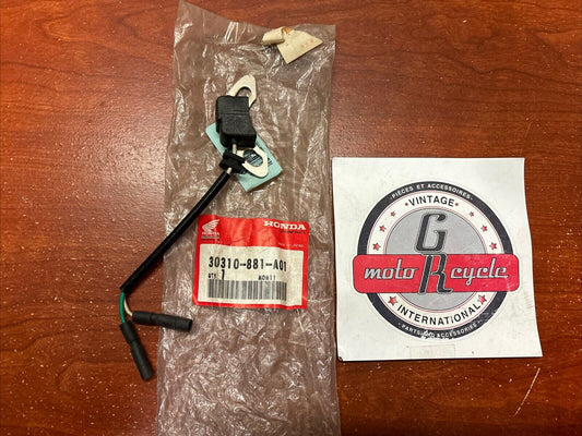 NOS Honda BF8 8HP PULSER COIL 30310-881-A01 H177