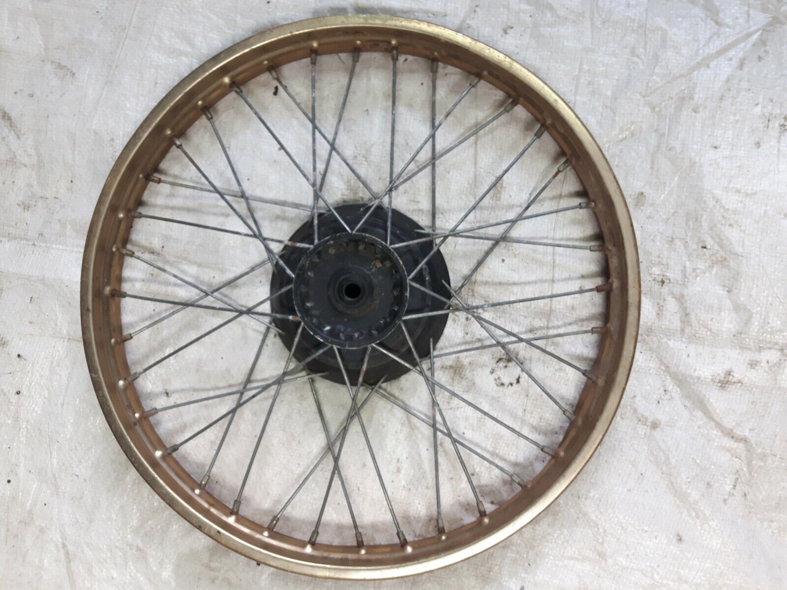 Honda XL250R 1984 front wheel rim hub 1985 1986 1987 44601-KG0-000 takasago