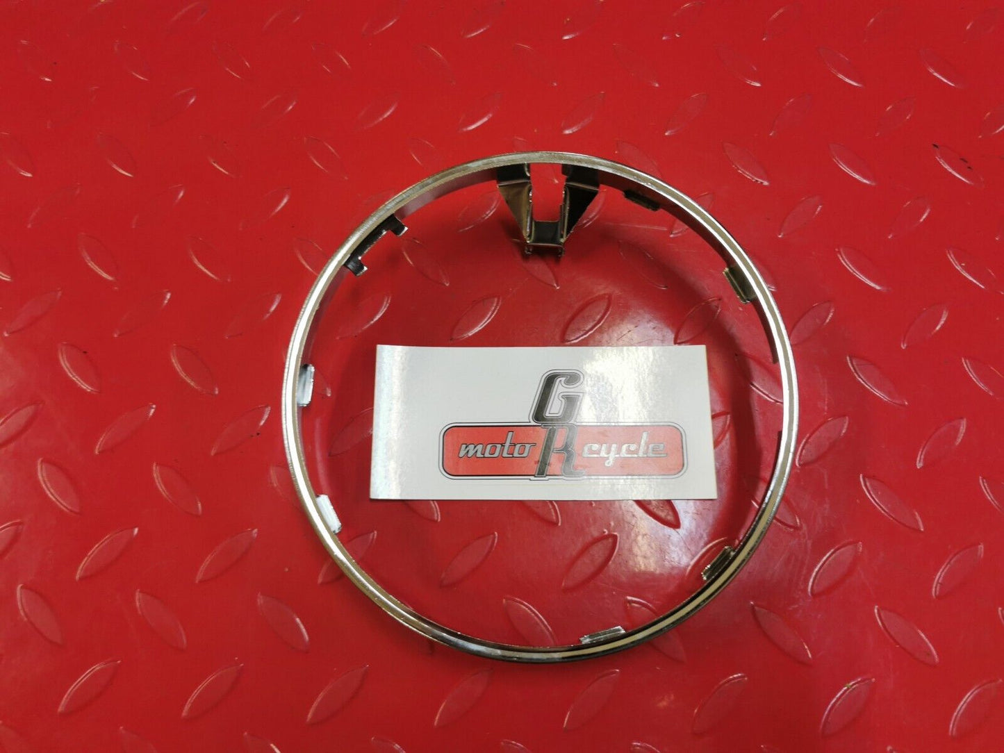 NOS YAMAHA RD250LC RD350LC Headlight Retaining Ring 4L0-84395-00 Y15