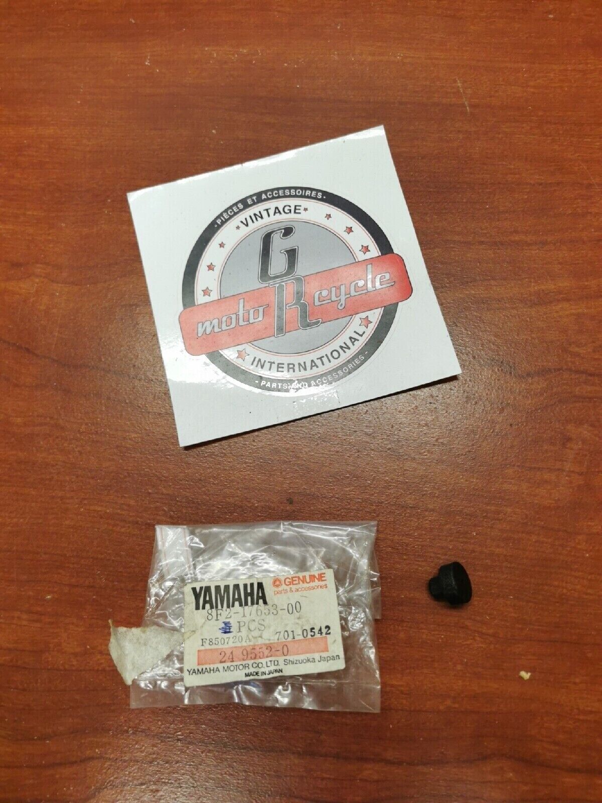 NOS Yamaha SLIDER 8F2-17653-00-00 Y68