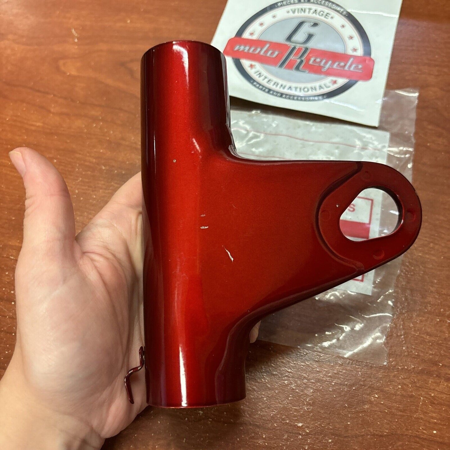 NOS Yamaha UPPER COVER KIT BRILLIANT RED 256-23121-61-63 256-23131-61-63 Y174