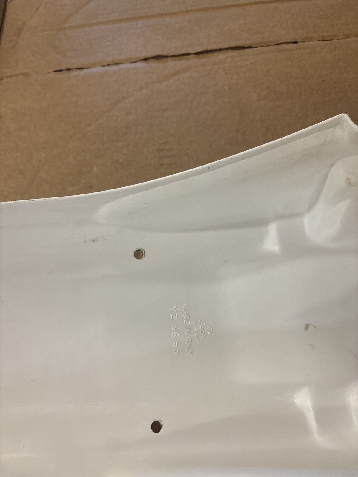 UFO PLAST 1996 - 2001 YZ125 YZ250 REAR FENDER WHITE YA02897-046