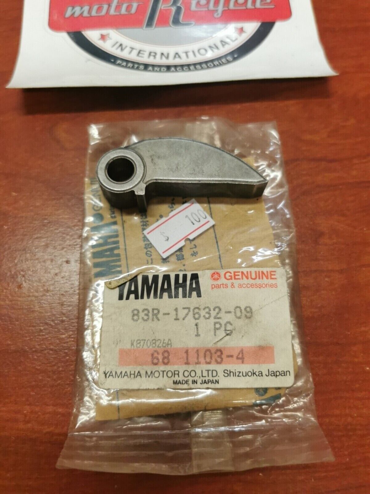 NOS Yamaha WEIGHT, WITH BUSH 83R-17632-09-00 SUB. 83R-W176A-00-00 Y87