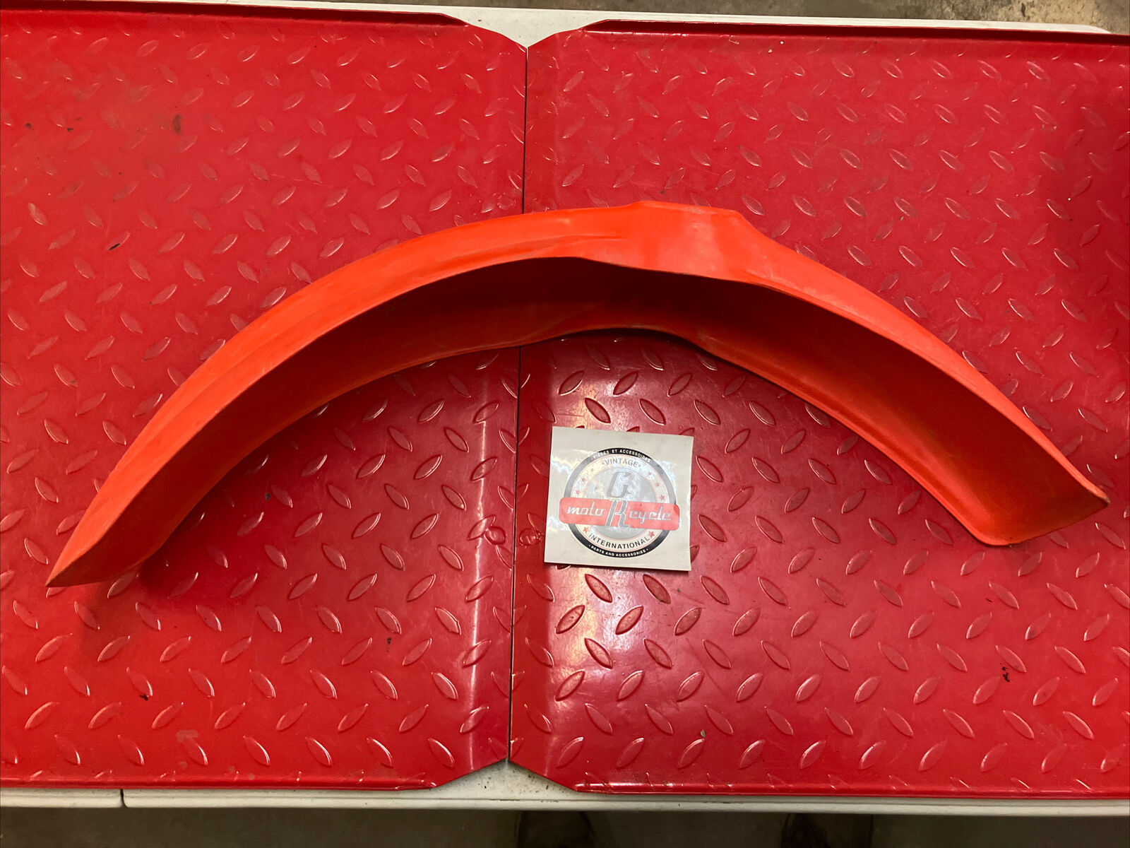 Honda CR250R 1984 front fender plastic fairing CR125R CR500R 61100-KA3-730ZA 3