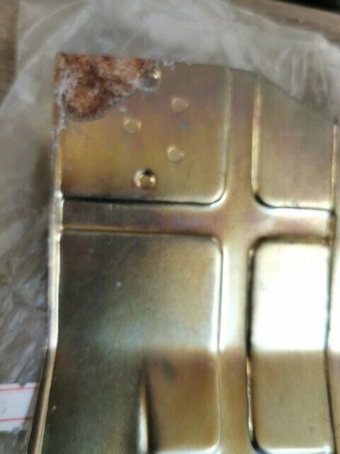 NOS YAMAHA YFM350FWE YFM350FWH YFM400FWB COVER REAR FENDER 2HR-2163F-00-00 Y104