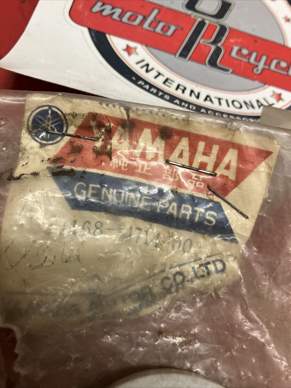 NOS YAMAHA EXHAUST GASKET 168-14714-00-00 SUB BY 90430-42088-00 Y64