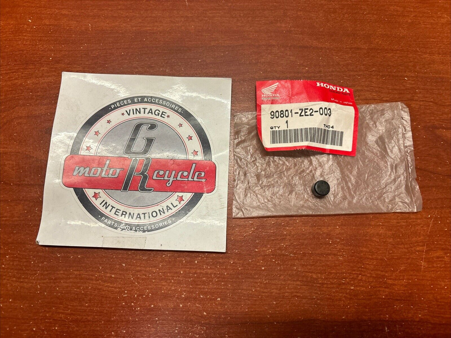 NOS Honda GX240 FR800 HS80 HS828 HS928 SEALING PLUG 90801-ZE2-003 H184