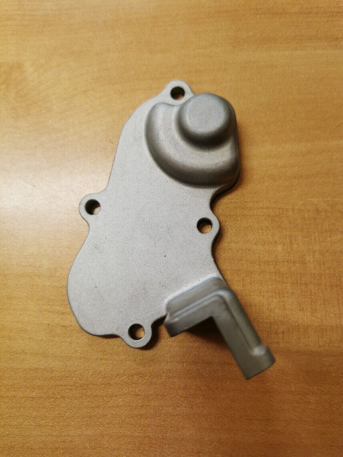 NOS YAMAHA HOUSING 4JY-11991-01-00 Y38